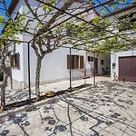 Porec Accommodation * 포레치